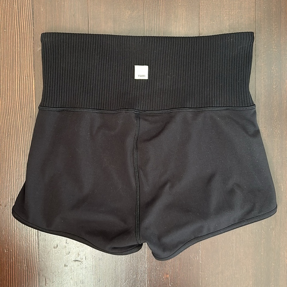 Vuori Yoga Shorts Size X-Small